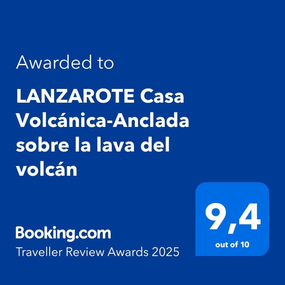 Lanzarote Casa Volcanica-Anclada Sobre La Lava Del Volcan Montana Blanca Екстериор снимка